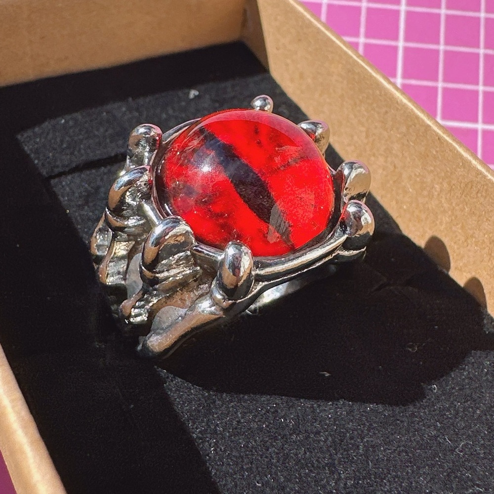 He Rocks Ring - adjustable red devil eye skeleton hold vintage metal new w/box🎁